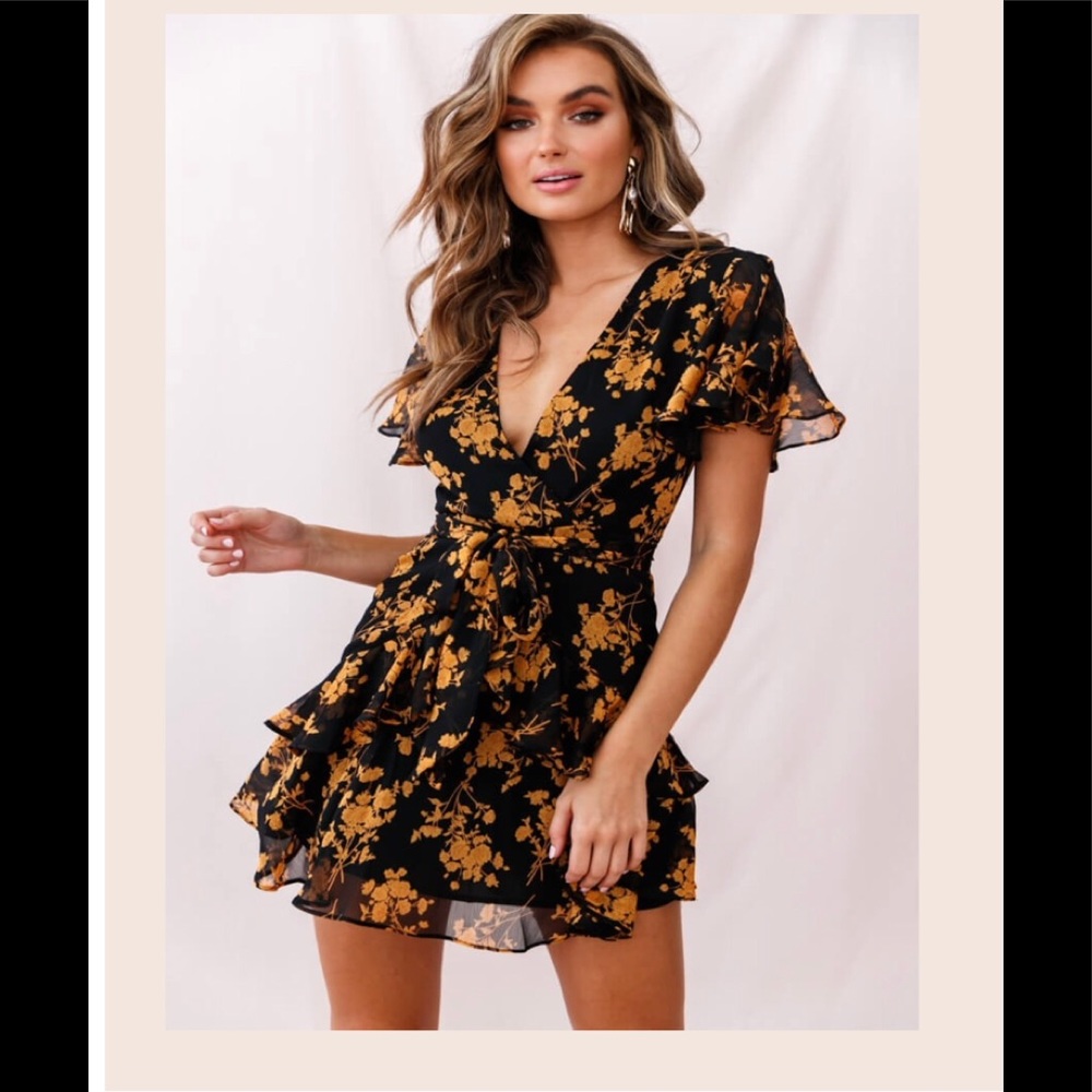 Selfie Leslie black dress NWT